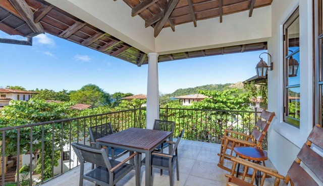 Near the Beach with Terrace and Beach Club Access - 38 Avenida La Antigua