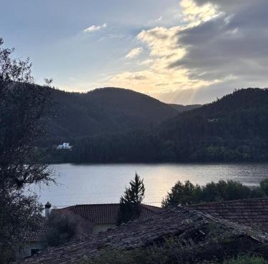 New Flat with View over the River Zezere