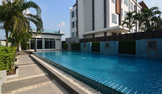 New room near Suvarnabhumi Airport&Paseo Mall with Pool and fitness!