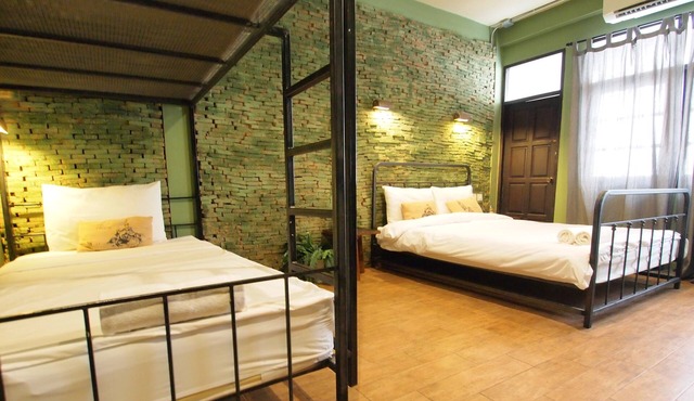 Niras Bankoc Cultural Hostel