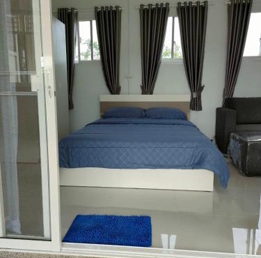 Nongnuchs Homestay Queen Bed