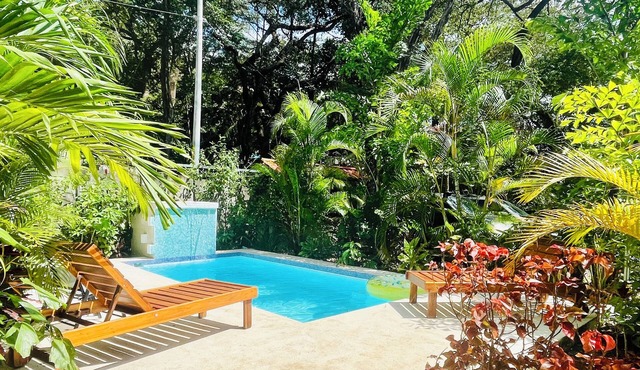 Nosara Apartment with Pool View, 3 min walk beach