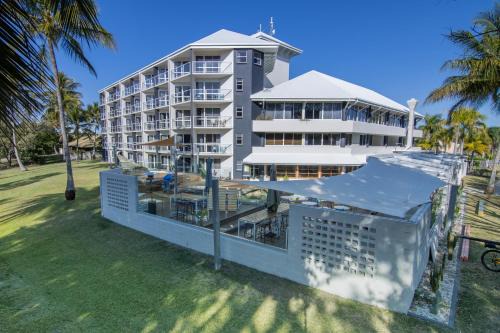 Ocean International Hotel