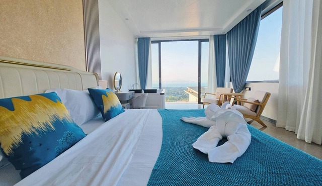 Ocean Skyline Tiger Villa Luxury