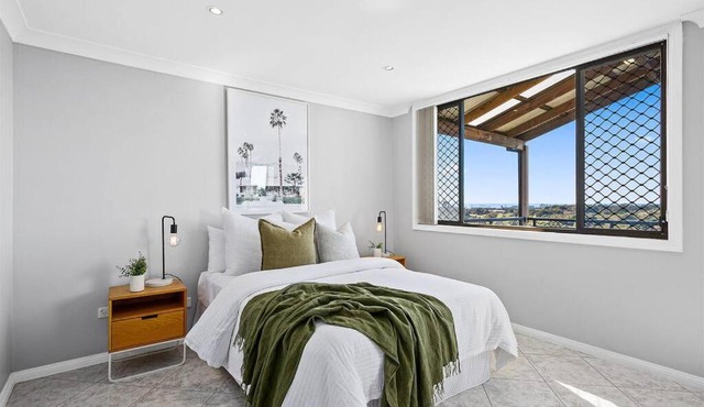 Ocean-View Retreat for Family Getaways Wollongong