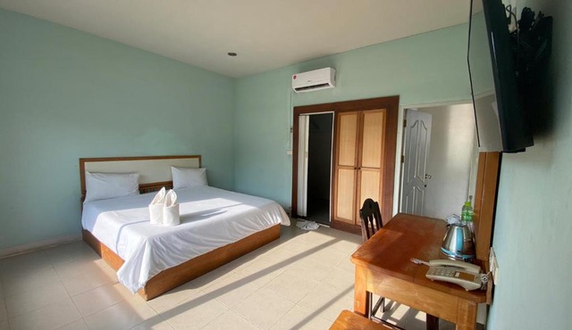 OK Hotel Chumphon