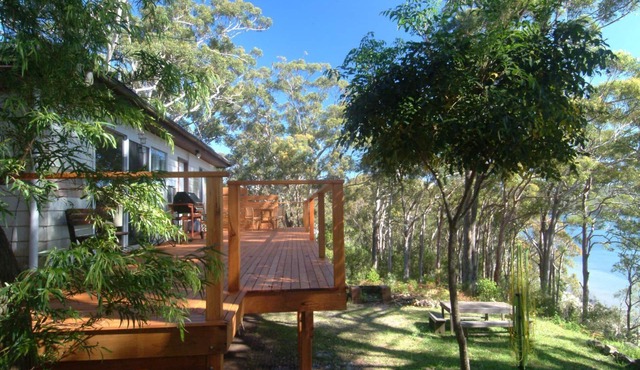 On The Edge - Waterfront & Kayaks. Views. SPECIAL!