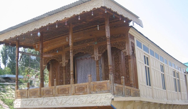 One Of The Finest Luxury Chain Of Houseboats In Srinagar,houseboat Sweet Star.