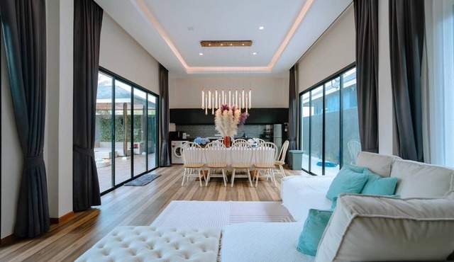Orange Private Pool Villa, Near Cham Am Beach