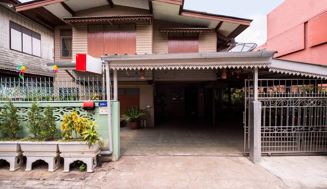 OYO 691 Donmuang Boutique House