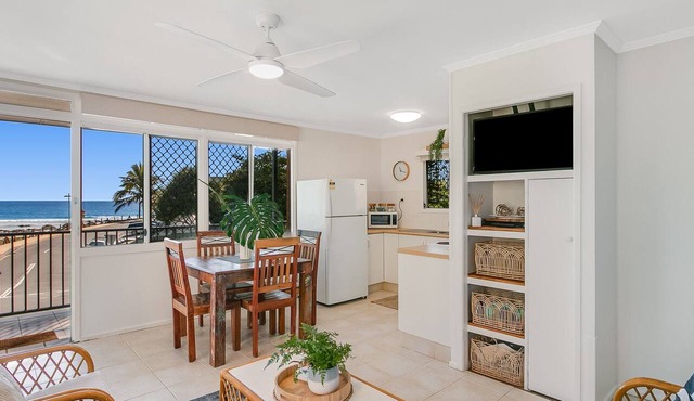 Pacific View Unit 3 Balcony with ocean views on the Beachfront in Rainbow Bay Coolangatta
