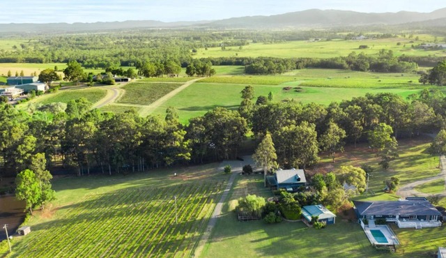 Palmers Lane Vineyard Homestead and Cottage