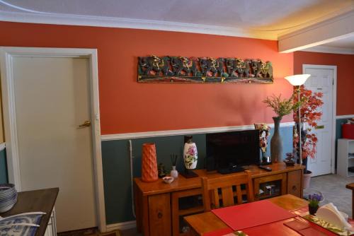 Palms Bed & Breakfast