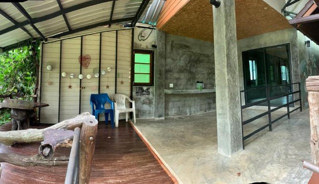 Pana and River Homestay Kang Krachan