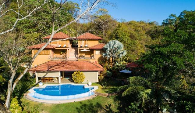 Panoramic Ocean and Rainforest views with Glorious Sunsets