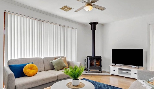 Park View - Pool - Pet Friendly - 4BRM - 2BTH