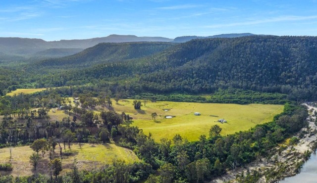 Peaceful Farmstay With Prime River Frontage