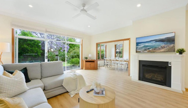 Peaceful Riverview Retreat Near Chatswood & City