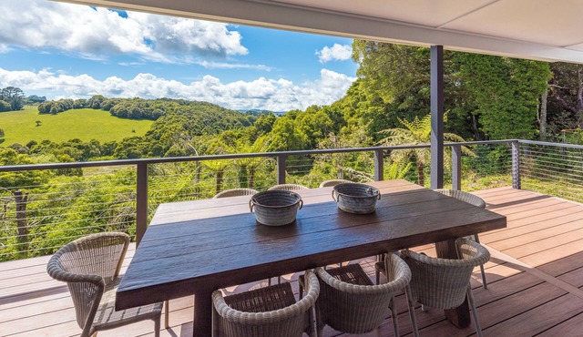 Peelwood Cottage - A Short Walk to Robertson Village with 180 Escarpment Views