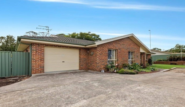 Pet friendly home in Tomakin