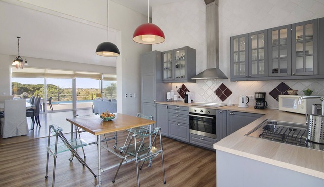 Pet-Friendly Villa Poça da Negra with Sea View, Pool, Garden & Wi-Fi