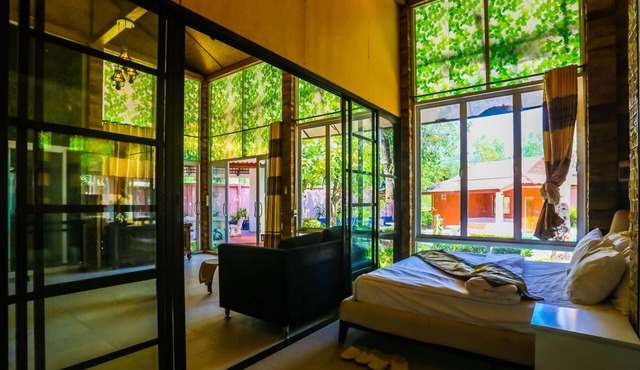 Phalaburi Resort by dreamhouse