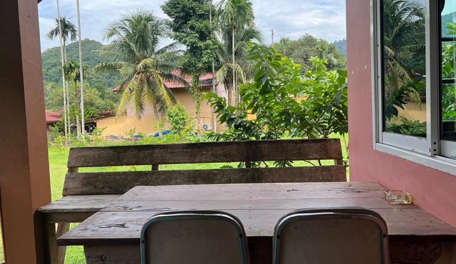 Phet Ban Suan Hotel