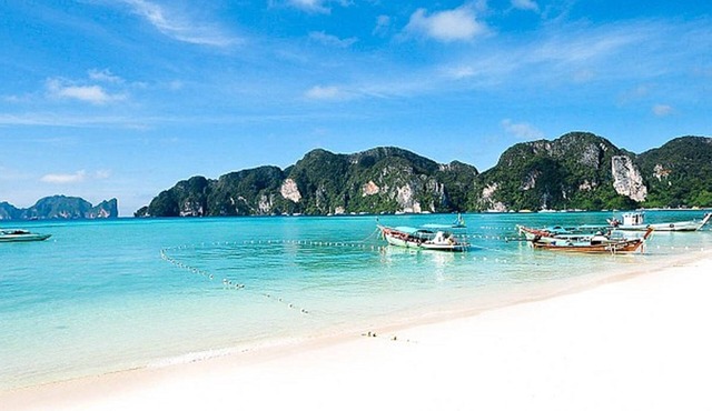 Phi Phi Andaman Beach Resort