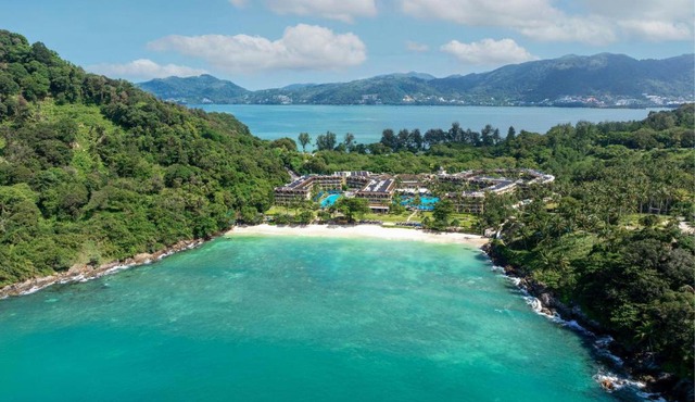 Phuket Marriott Resort & Spa, Merlin Beach