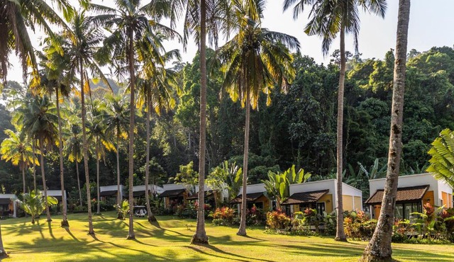 Phukhaolak Resort