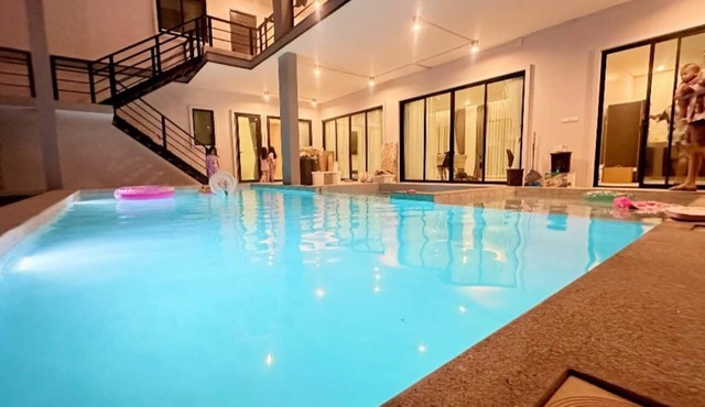 POOL VILLA CREAM DARIN FOR 17 PERSONS ครีมดารินพูลวิลล่า วิลล่า 5 ห้องนอน
