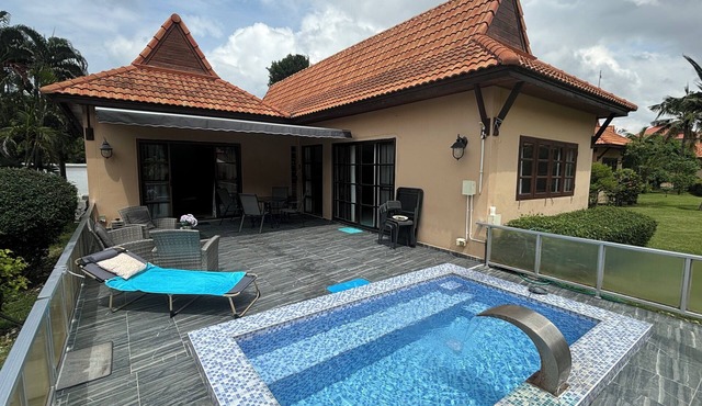Pool Villa Palmtree Residence