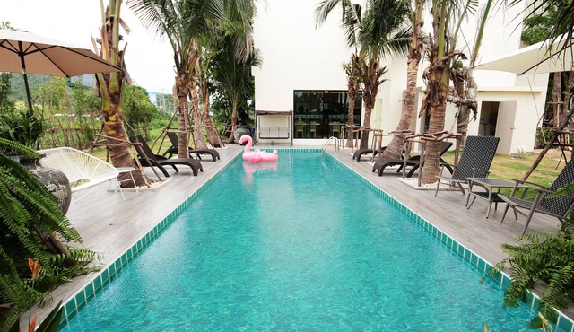 Porestva Hotel Sriracha