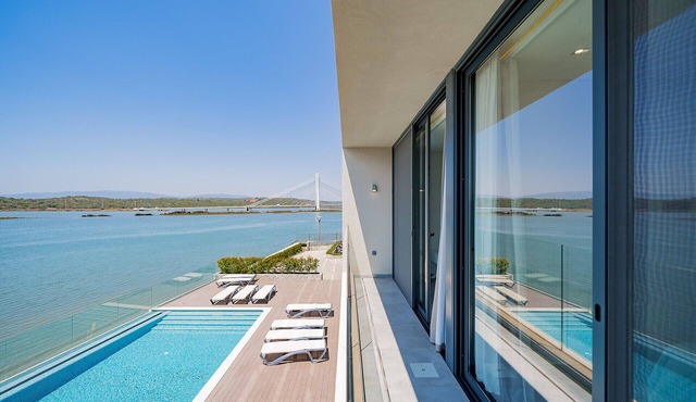 Portimão Ocean Breeze by Homing