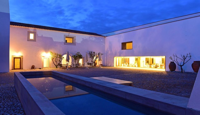 Pousada Convento de Arraiolos - Historic Hotel