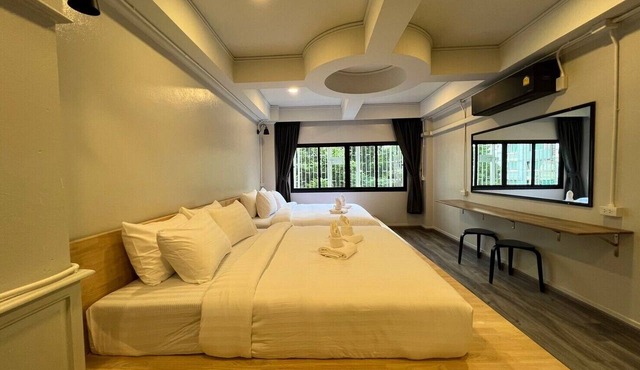 Pratunam Family House 2