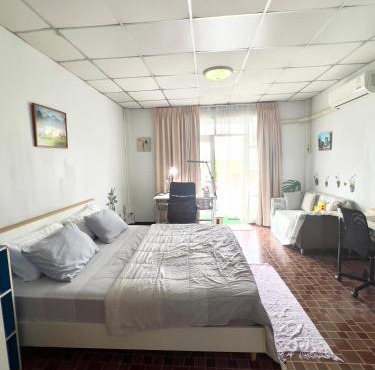 Private 3rd Floor Room