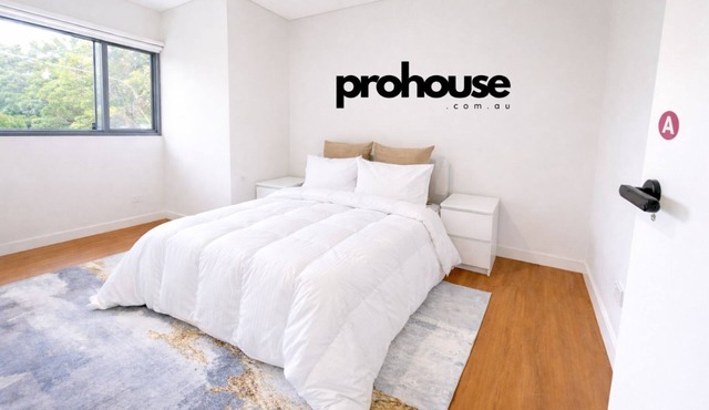 ProHouse - 3 bed 3 bath apartment near airport and Sydney CBD