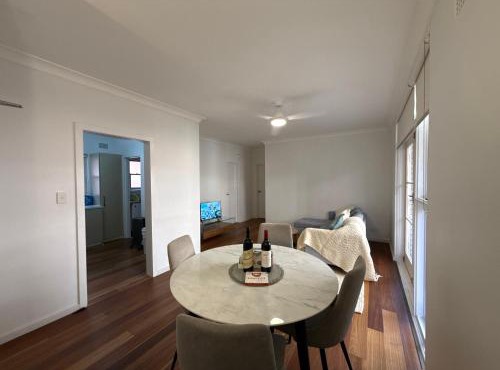 Randwick Shared Apt with Study & built in wardrobe