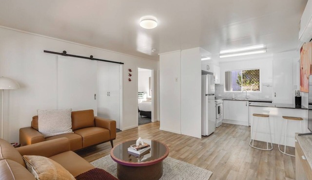 Relaxed Comfort in Quiet Leafy Surrounds!