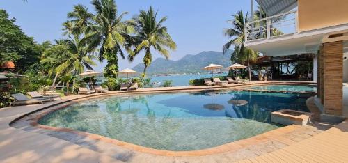 Resolution Resort