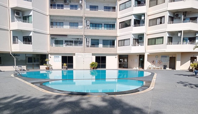 Riverside Apartment in Chiang Mai