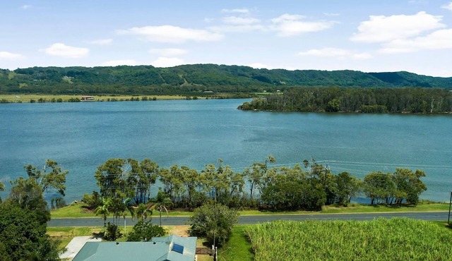 Robins Place - Pet Friendly River Retreat