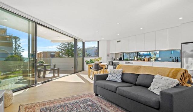 ROCKPOOL #101 | Walk to beach, WIFI | Accom Holidays