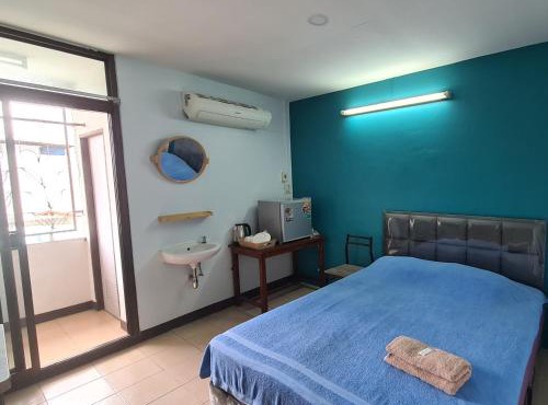 Roong-Arun Apartment