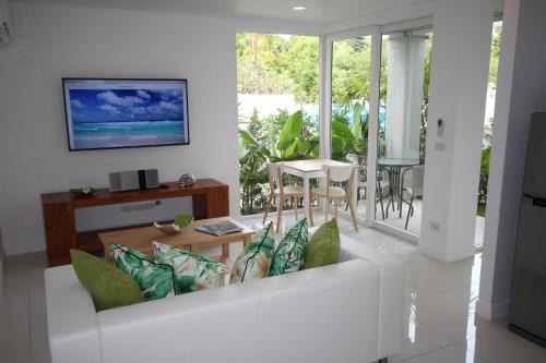 Samui Sunrise 24