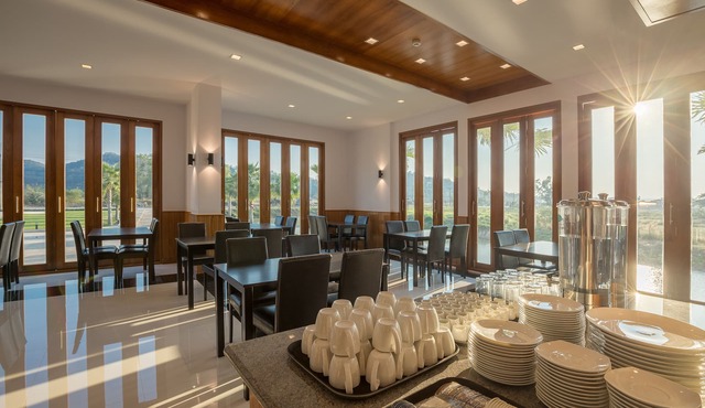 Sann View Hotel