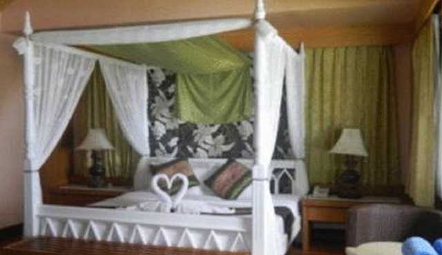 Sea view deluxe bungalow near beach