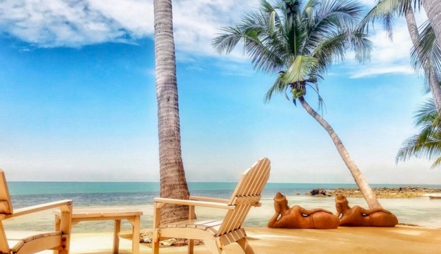 Sibaja Palms Sunset Beach Luxury Villa