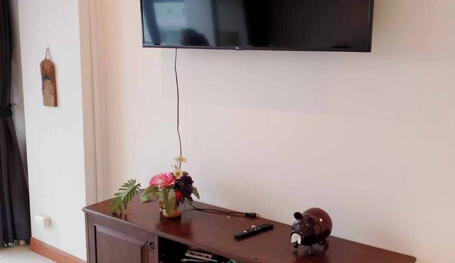 sombat condo seaview 1 bedroom